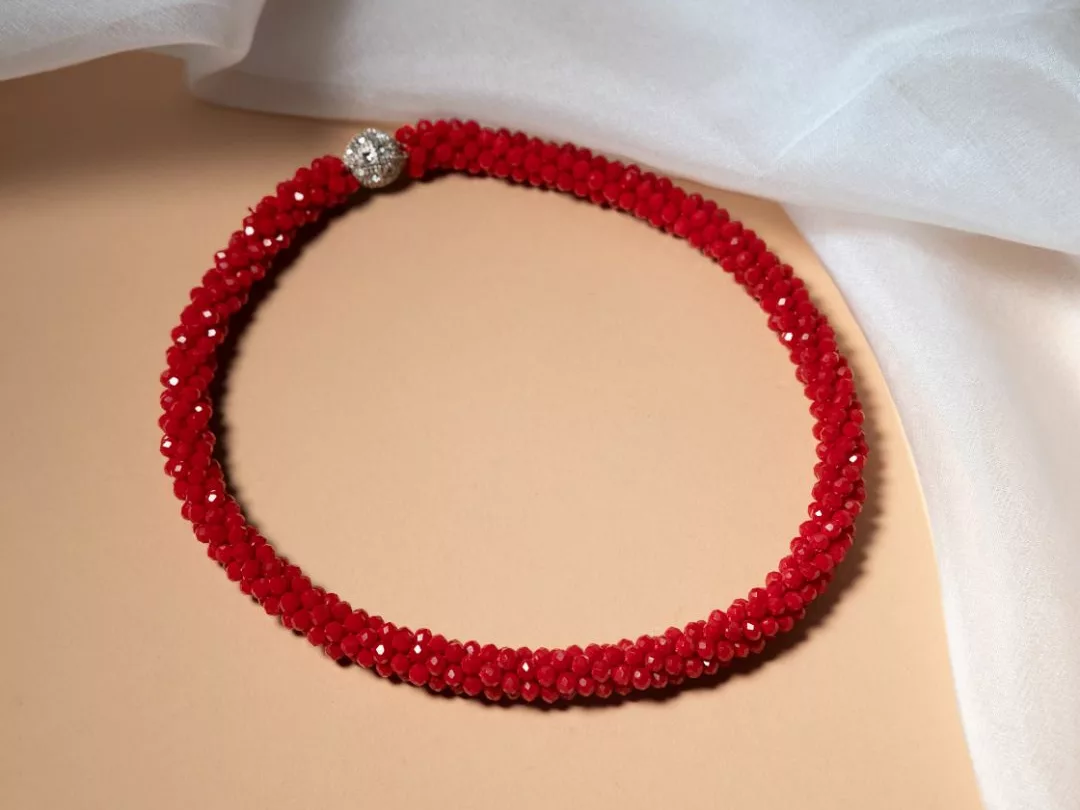 Maroon Beaded Stones Necklace
