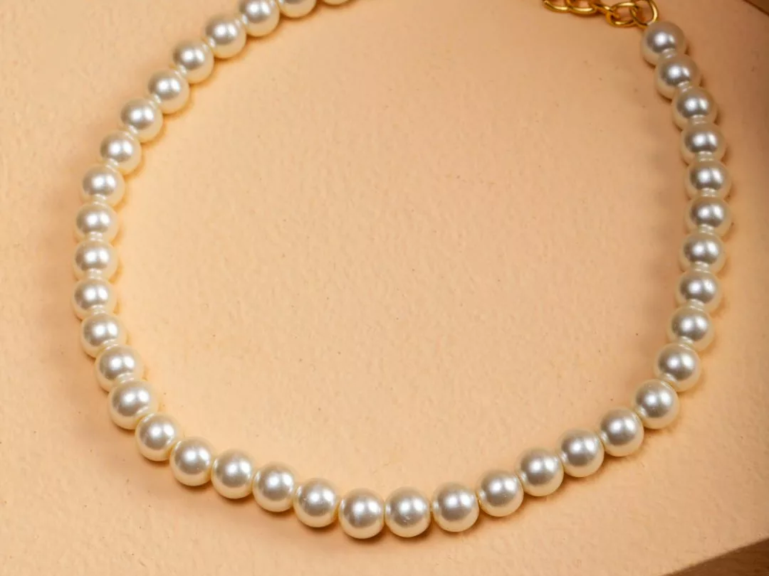 Classic White Pearl Link Gold-Plated Necklace
